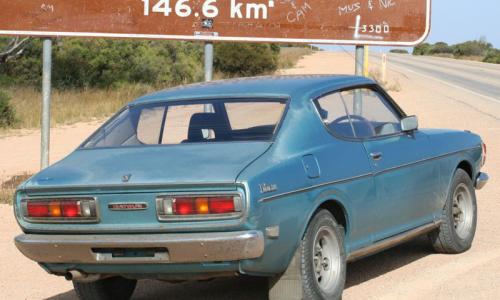 Datsun 180B SSS 610 hardtop Coupe metallic blue paint.jpg