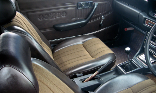 Datsun 180B SSS Hardtop coupe 610 Bluebird Brown interior trim images (2).png