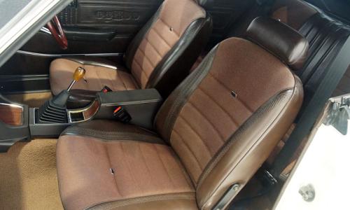 Datsun 180B SSS Hardtop coupe 610 Bluebird Brown interior trim images (3).jpg