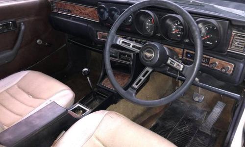 Datsun 610 Bluebird 180B SSS coupe dashboard image (2).jpg
