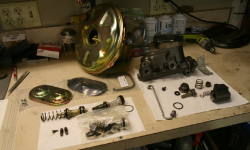 Disc brake booster Pontiac GTO.png