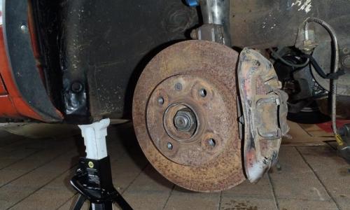 Disc brakes front MK1 GTI Golf.jpg