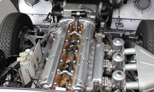 E-Type Jaguar Series 1 engine image (2).jpg