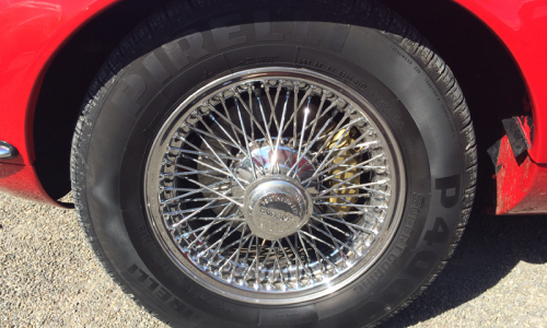 E-Type XKE Jaguar Series 1.5 72-spoke wheels close up image knock off (2).png