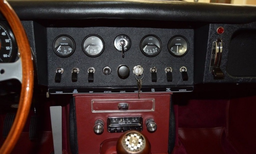 E-Type central dashboard instruments vinyl black finish.png