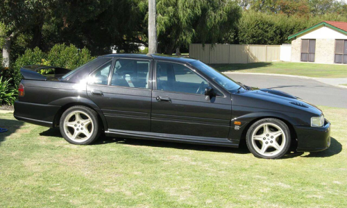 EB Falcon GT Pearl Black code J4 paint image.png