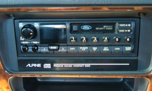 EB Ford Falcon GT factory Alpine sound system tape deck.png