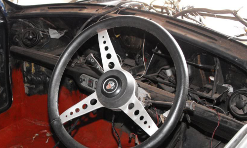 Early Mini GTS steering wheel (South Africa).png