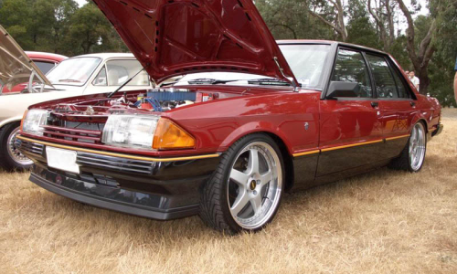 Ford Fairmont Ghia XE ESP Hermitage red paint code L (3).png