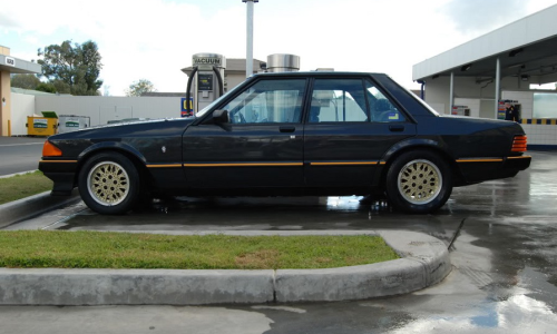 Ford Fairmont XE ESP Ghia charcoal on Charcoal paint code V (1).png