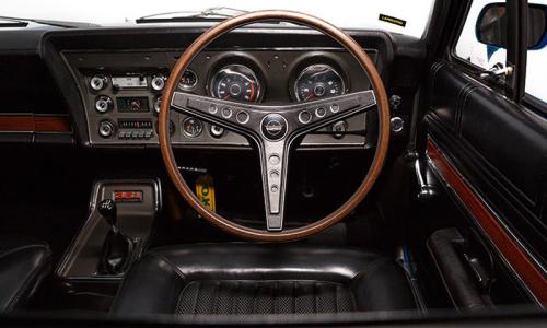 Ford Falcon GT XW 1969 1970 steering wheel dash.jpg