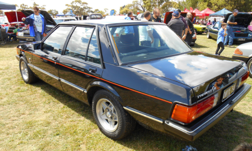 Ford XD ESP Fairmont Ghia black back.png
