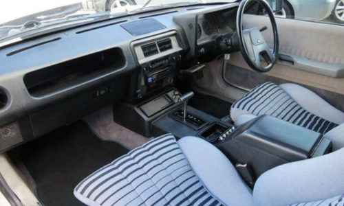 Ford XD ESP grey interior trim scheel seats (3).png