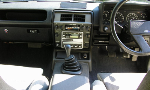 Ford XE Fairmont Ghia ESP Philips premium sound system (2).png