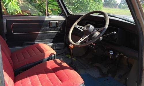 Front seats Hi-Ho Silver 1275LS.jpg