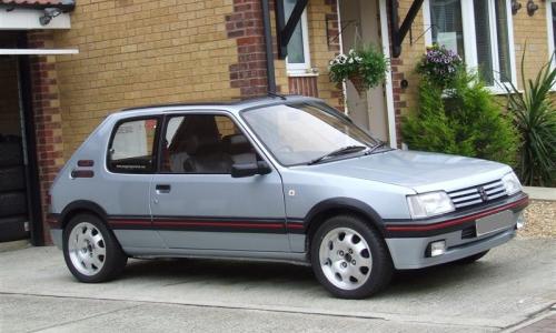 Futura Grey Peugeot 205 GTI M0TP.jpg