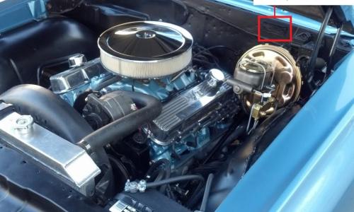 GTO Engine bay 1967 Pontiac.jpg