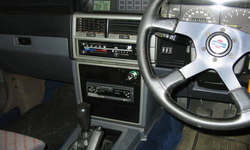 GTS1 SVD Skyline Silhouette Australia steering wheel (2).png