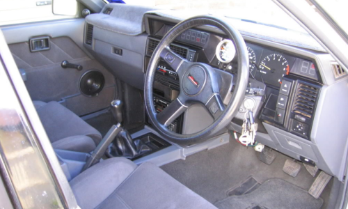 GTS2 R31 Tassie police car interior 1.png