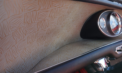 Gold brocade trim up close MK1 Cooper S.png