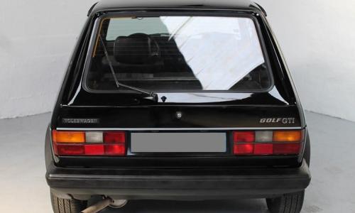 Golf MK1 1982 large tail lights (2).JPG