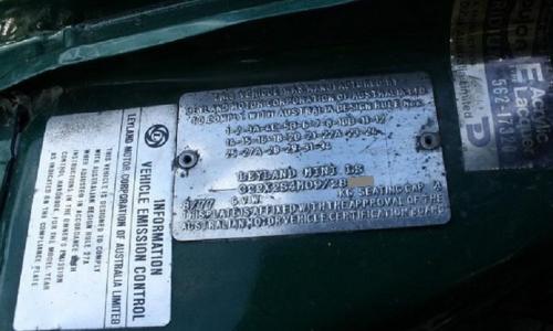 Green Leyland Mini 998LS chassis plate 1977.jpg