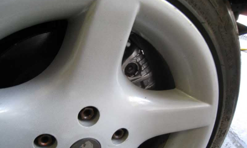 HSV GTS VP 17 inch wheels.png