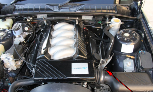 HSV GTS VP 1992 engine number location copy.png