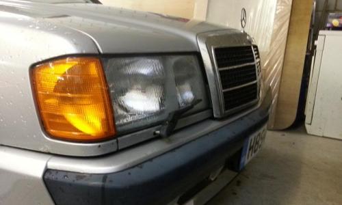 Headlight wipers 190E.jpg