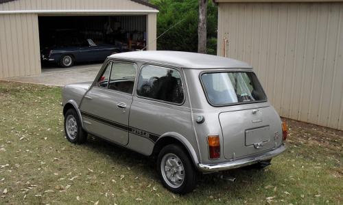Hi-Ho SIlver 1275LS Leyland Mini.jpg
