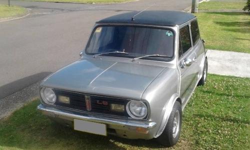 Hi-Ho SIlver Leyland Mini LS 998cc (2).jpg