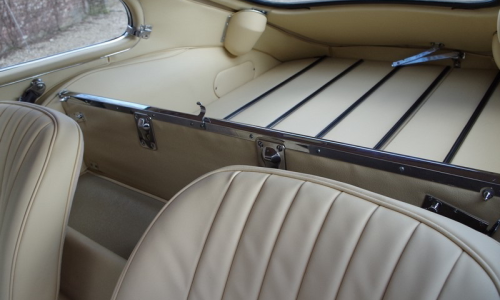 Jaguar 1968 Series 1.5 E-type XKE Cream interior image (1).png