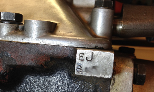 Jaguar E-Type XK-E gearbox number on side of casing.png