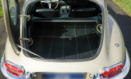 Jaguar XK-E E-Type Series 1.5 2 + 2 rear trunk image.png
