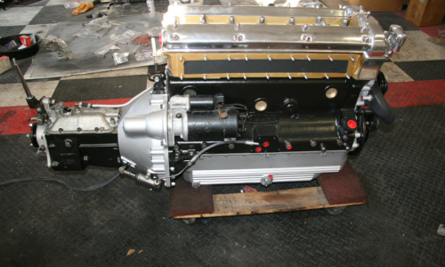 Jaguar gearbox on 4.2l e-type xk-e engine.png