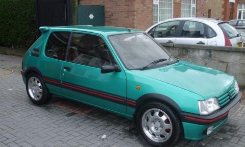 Laser Green 205 GTI M0SS.jpg
