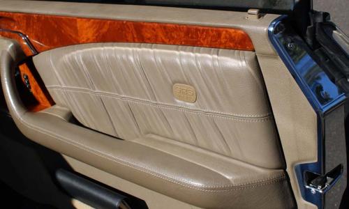 Late model C140 door trim with leather option copy.jpg