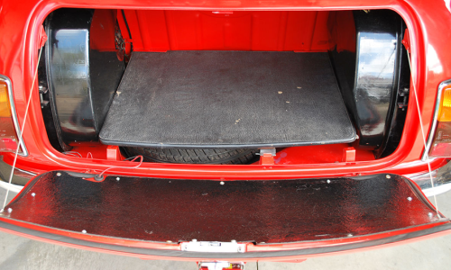 Leyland Mini Clubman GT Australia trunk boot board tanks.png