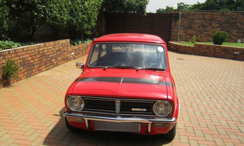 Leyland Mini GTS early grille design.png