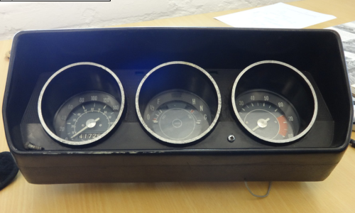 Leyland Mini GTS instrument cluster.png