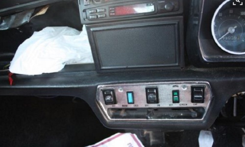 Leyland Mini LS interior dashboard.png