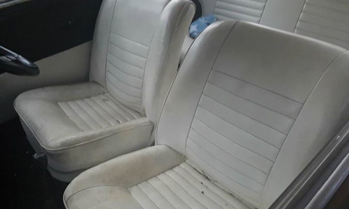 Leyland Mini cream GTS trim.png