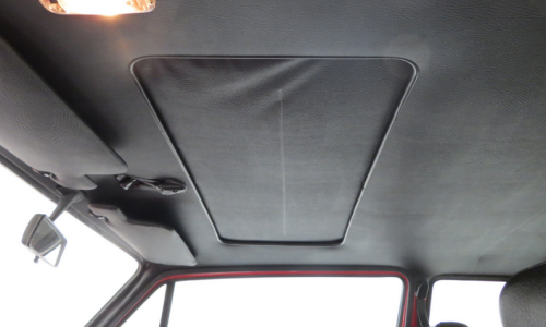 MK1 Golf GTI Campaign sunroof.png
