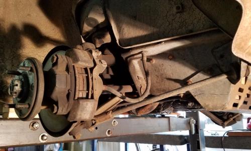 MK1 Morris Cooper S disc brakes 1.jpg
