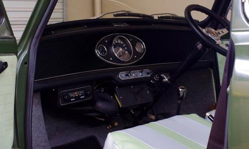 MK1 Morris Cooper S interior Australia with radio.jpg