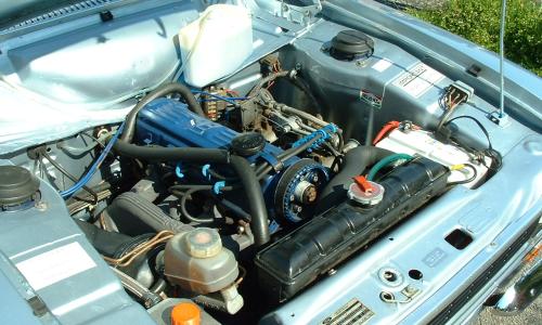 MK1 RS2000 engine bay.jpg