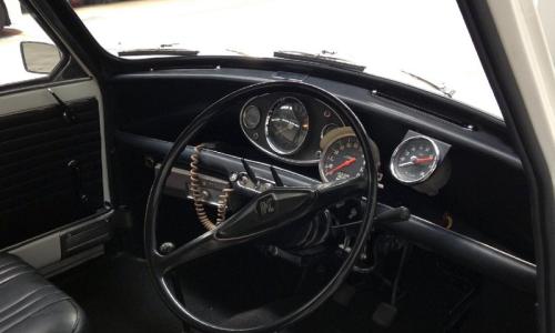 MK2 Australian Cooper S steering wheel.jpg