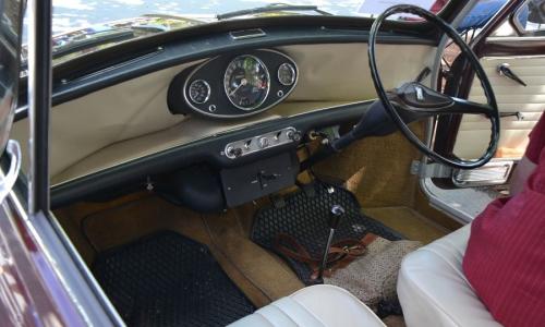 MK2 Morris Cooper S interior dashboard with heater Australia.jpg