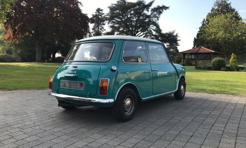 MK3 Mini Cooper S 1971 Aqua Paint image code BLVC 60 (2).jpg