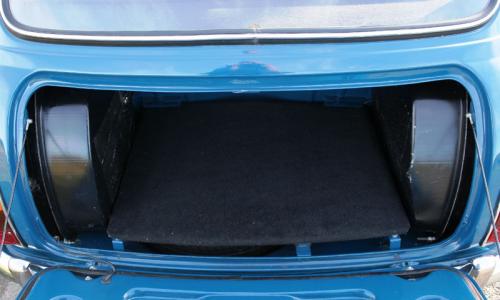 MKIII Mini Cooper S 1970 1971 interior trunk tanks.jpg